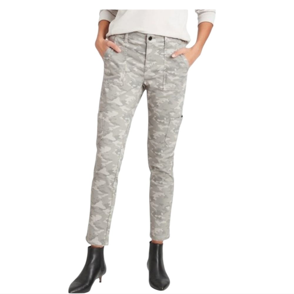 Banana Republic Camo Ankle Dress Pant 2 Petite